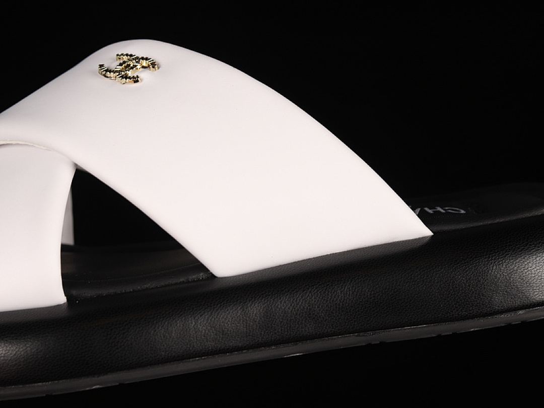 Chanel [CHA*NEL 22 PLATFORM SLIP-ON SLIPPERS BLACK/BLACK/WHITE]-[WOMAN:35-40] - Image 2