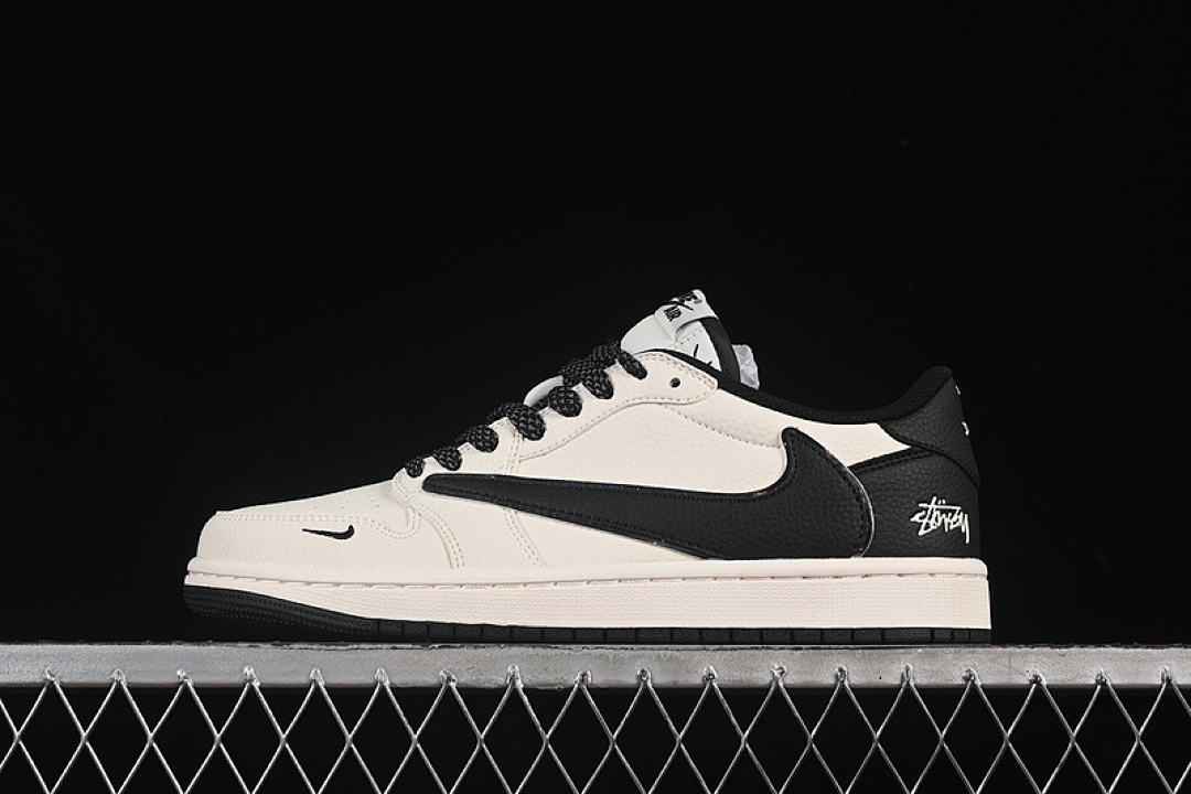 Jordan [ST5696-261]-[TRAVIS SCOTT X FRAGMENT DESIGN AIR JORDAN 1 LOW OG SP BLACK/WHITE]-[36-45], photo 1