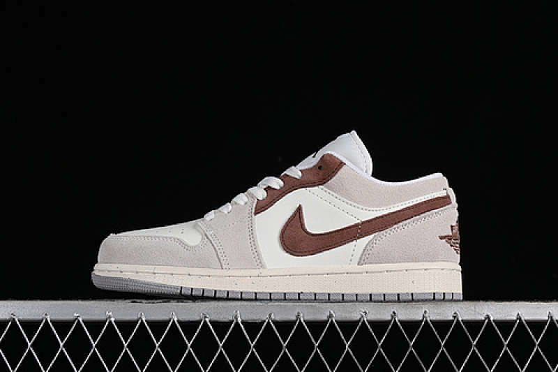 Jordan AIR Jordan 1 LOW WHITE/GREY/BROWN · HF1567-200, photo 1