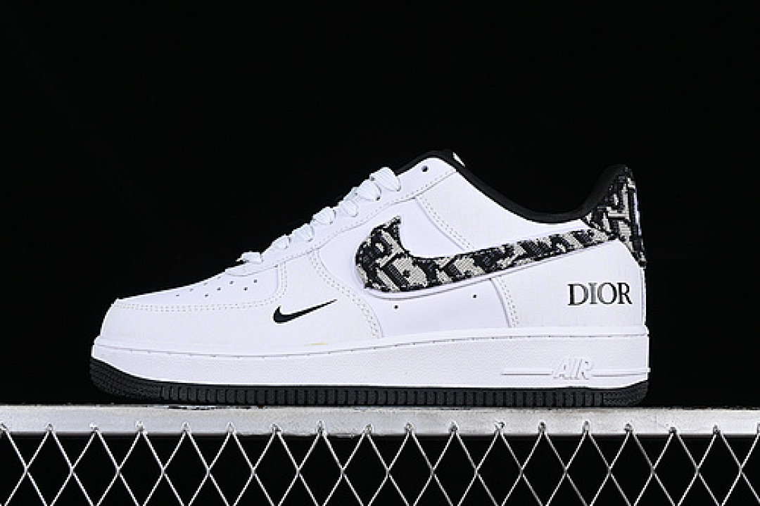 Nike Nike AIR FORCE 1 07 LOW WHITE/BLACK/GREY · DR6239-837, photo 1