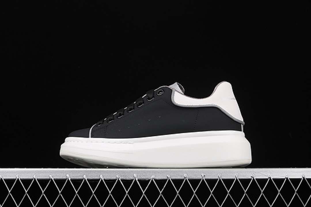 Alexander McQueen Alexander McQueen [ SOLE SNEAKERS BLACK/WHITE]-[WOMAN:34-39]-[MAN:40-45], photo 1