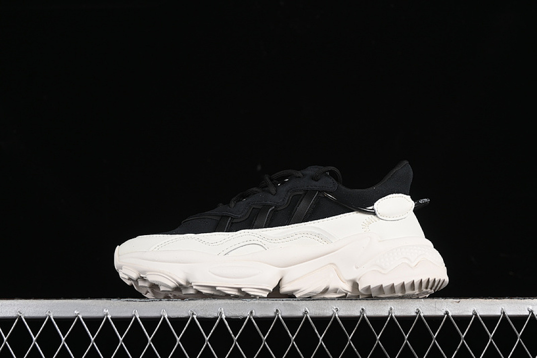 Off-White ORIGINALS OZWEEGO TR CORE BLACK/CORE BLACK/Off-White · ID9826, photo 1