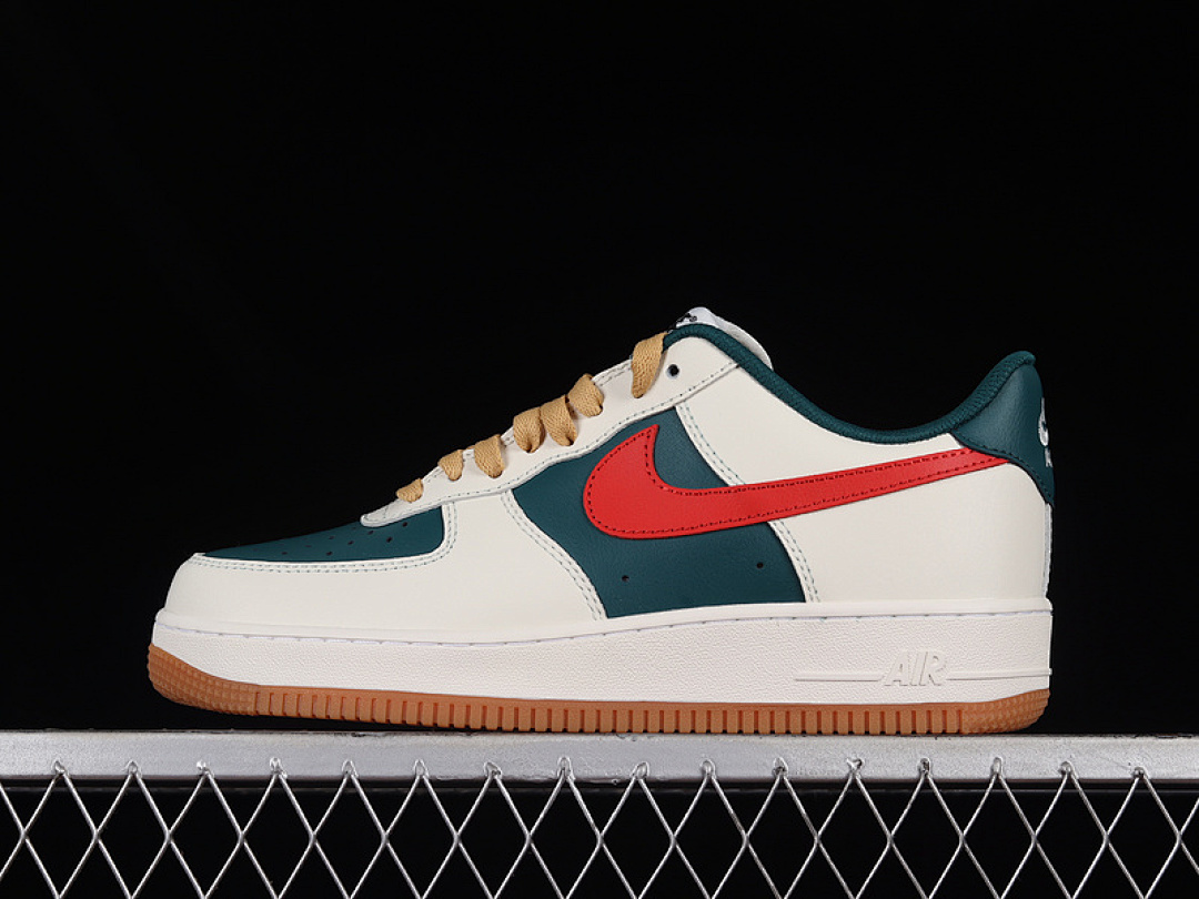 Nike [FD9063-163]-[AIR FORCE 1 LOW DARK GREEN/SAIL/RED]-[WOMAN:36-39]-[MAN:40-45], photo 1