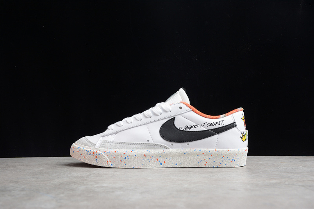 Unbranded [DJ4279-101]-[BLAZER LOW 77 VINTAGE MAKE IT COUNT WHITE/BLACK/SAIL/TURF ORANGE]-[UNISEX:36-45], photo 1