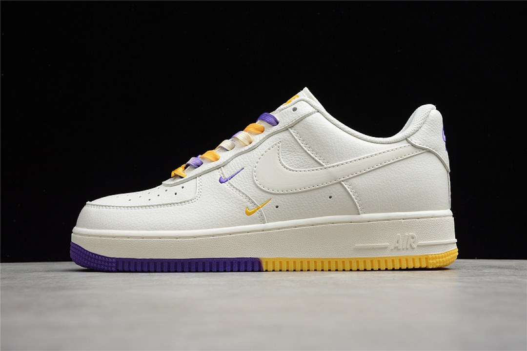 Nike [CT1989-106]-[AIR FORCE 1 LOW 07 ESSENTIAL WHITE/METALLIC GOLD/PURPLE]-[UNSIEX:36-45], photo 1