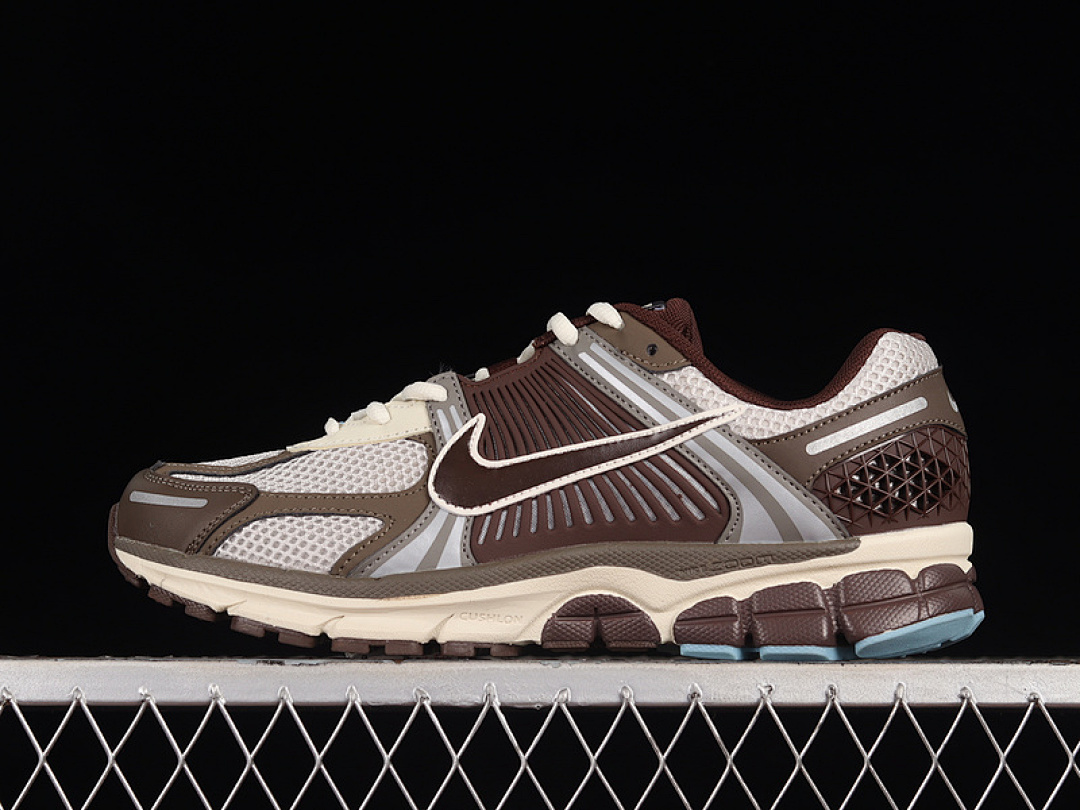 Nike [FD9920-022]-[ZOOM VOMERO 5 LIGHT IRON ORE/EARTH/FOSSIL]-[WOMAN:36-39]-[MAN:40-45], photo 1