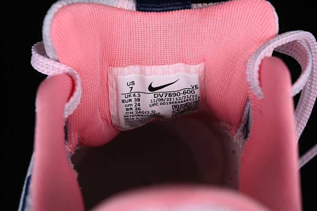 Nike [DV7890-600]-[AIR ZOOM PEGASUS 40 PREMIUM PEARL PINK/CORAL CHALK/WHITE/MIDNIGHT (NAVY]) - Image 5