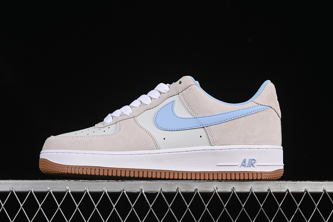 Nike Nike AIR FORCE 1 07 LOW PHOTON DUST/PSYCHIC BLUE/WHITE/GUM LIGHT BROWN · IB6388-002, photo 1