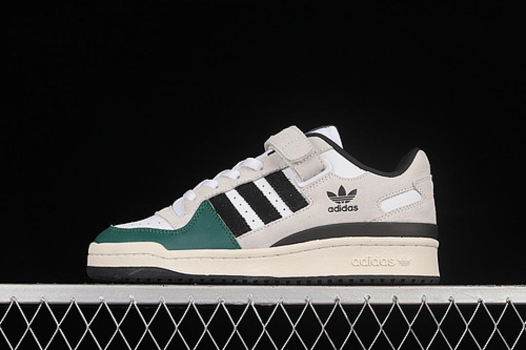 [GX8203]-[FORUM 84 LOW CLOUD WHITE/GREEN/BLACK]-[WOMAN:36-39]-[MAN:40-45], photo 1