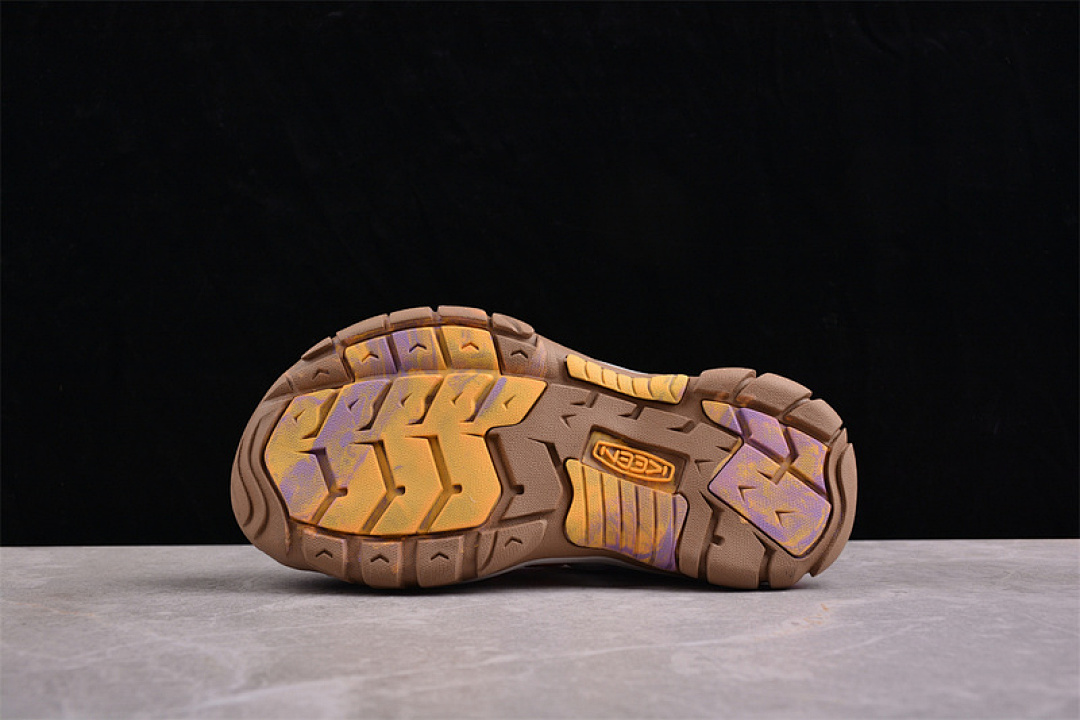 Keen [KEEN UNEEK FLAT-M BROWN/GREY/PINK/ORANGE]-[WOMAN:35-40] - Image 12