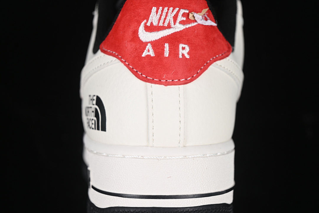 Nike [DM6688-028]-[AIR FORCE 1 07 LOW WHITE/BLACK/RED]-[WOMAN:36-39]-[MAN:40-45] - Image 7