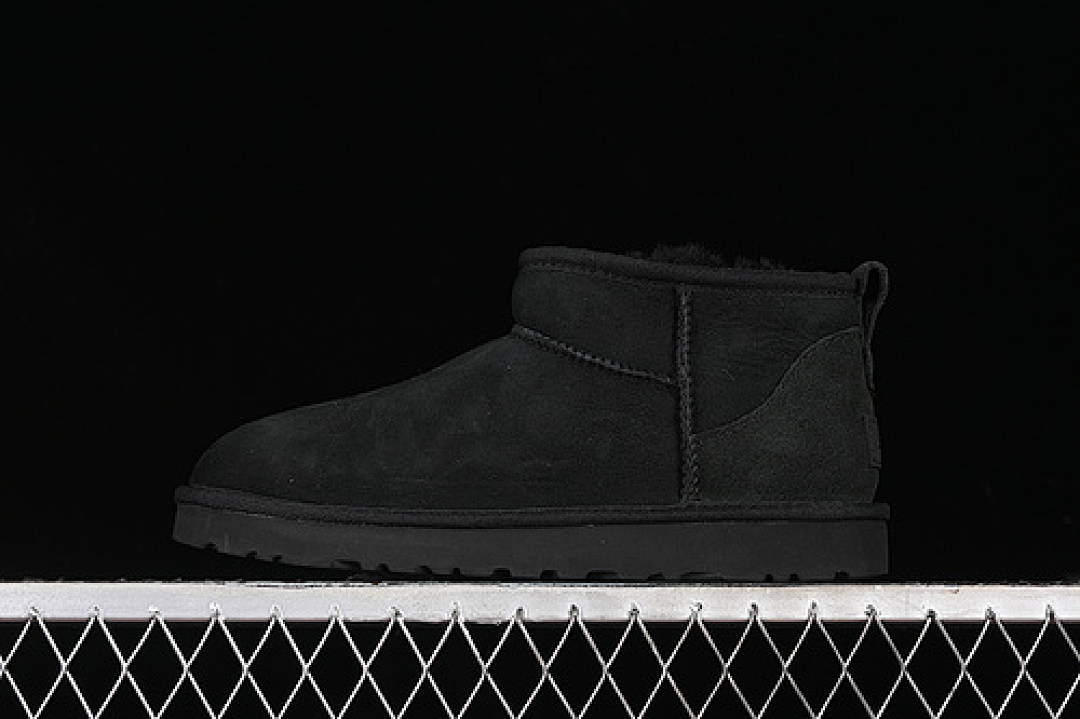 UGG [1116109]-[UGG CLASSIC ULTRA MINI BLACK]-[WOMAN:35-40], photo 1