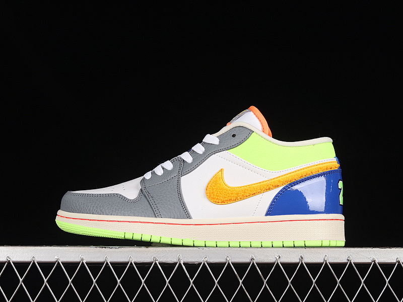 Jordan AIR Jordan 1 LOW GS HOOPS WHITE/COCONUT MILK/SHADOW GREEN/LASER ORANGE · FB1835-181, photo 1