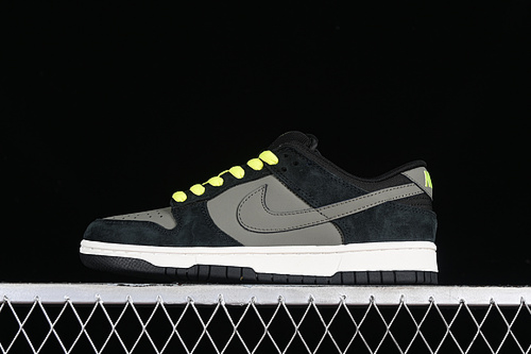 Nike DUNK LOW SB WHITE/GREY/BLACK/YELLOW · 302517-236, photo 1