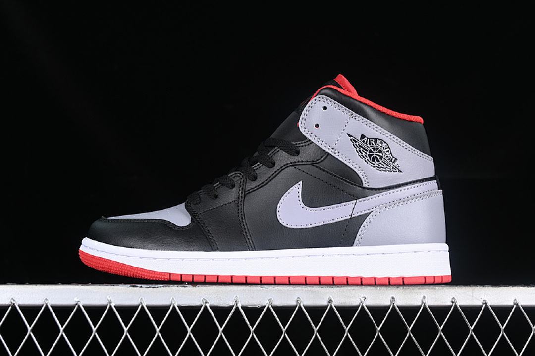 Jordan AIR Jordan 1 MID BLACK/CEMENT GREY/FIRE RED/WHITE · DQ8426-006, photo 1