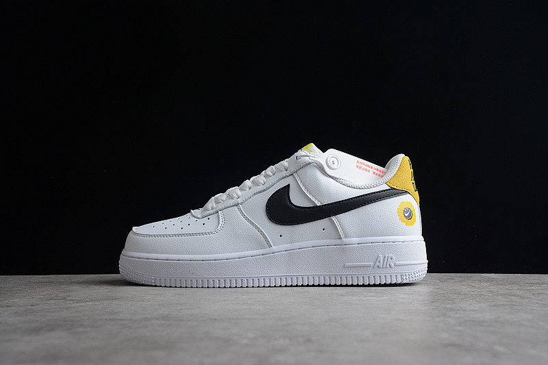 Nike Nike AIR FORCE 1 LOW HAVE A DAY WHITE/BLACK/YELLOW · DM0118-100, photo 1