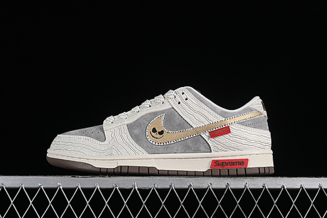 Supreme [XD6188-024]-[SUPREME DUNK LOW SB WHITE/GREY/BROWN]-[WOMAN:36-39]-[MAN:40-45], photo 1