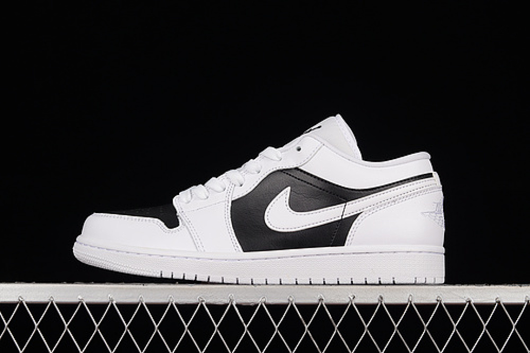 Jordan AIR Jordan 1 LOW PANDA WHITE/WHITE/BLACK · DC0774-100, photo 1