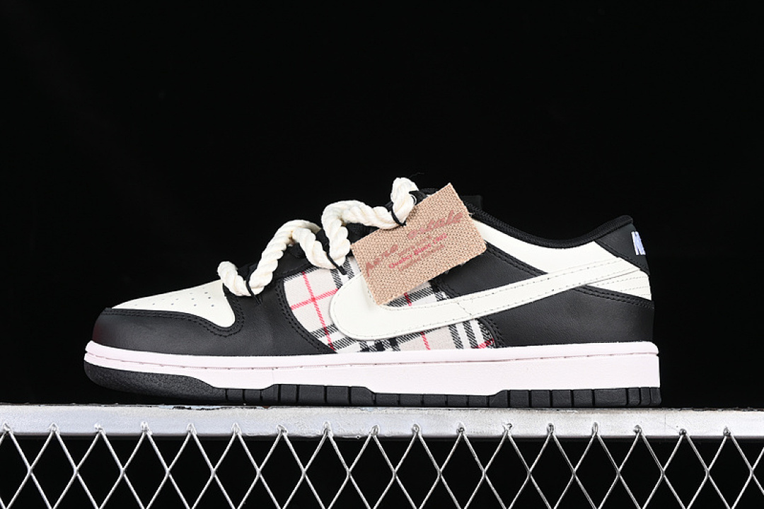 Nike DUNK LOW SB WHITE/BLACK · DD1391-100, photo 1