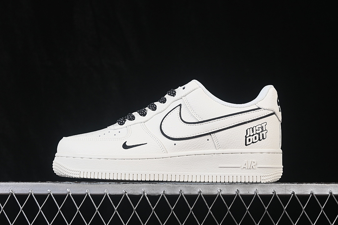 Nike [MM5288-072]-[AIR FORCE 1 07 LOW CASUAL SNEAKERS WHITE/WHITE/WHITE]-[WOMAN:36-39.5]-[MAN:40-45] - Image 2