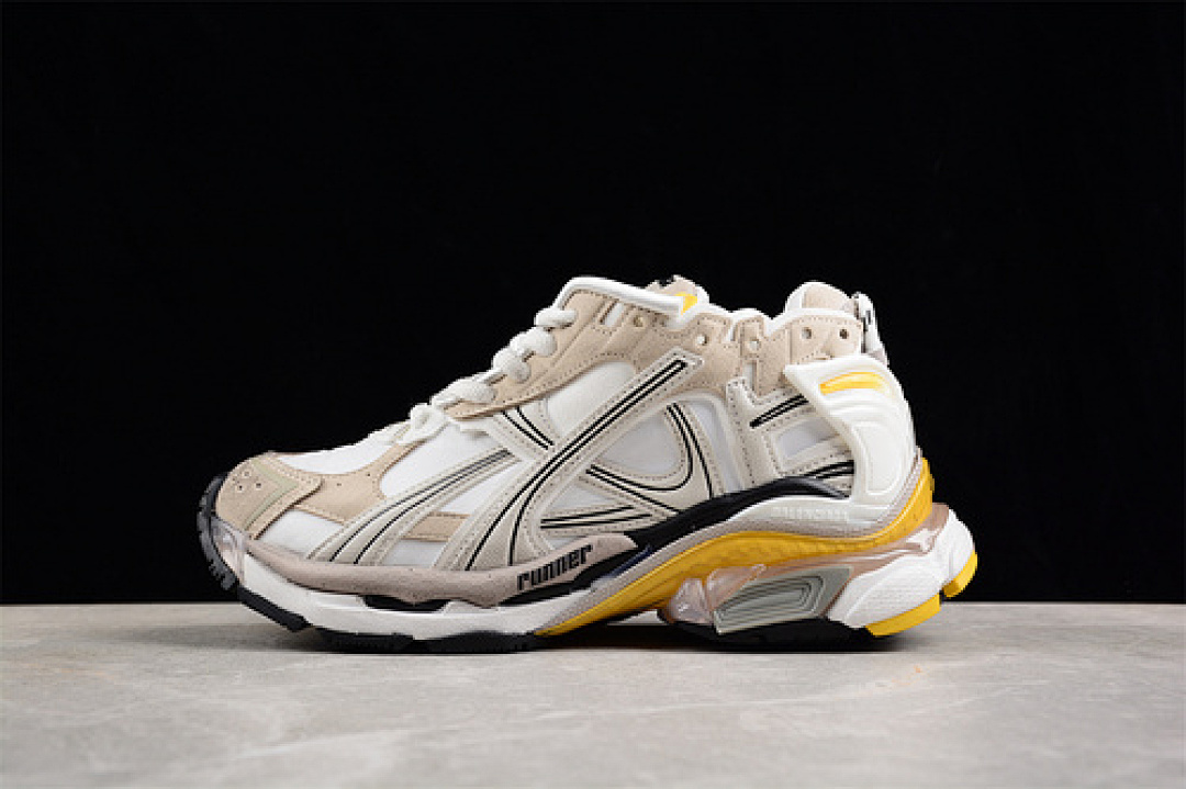 Kith [W3RNY9170]-[BA*LEN*CIAGA RUNNER KITH FOUR.COLOR WHITE/BLACK/GREY]-[WOMAN:35-39]-[MAN:40-46], photo 1