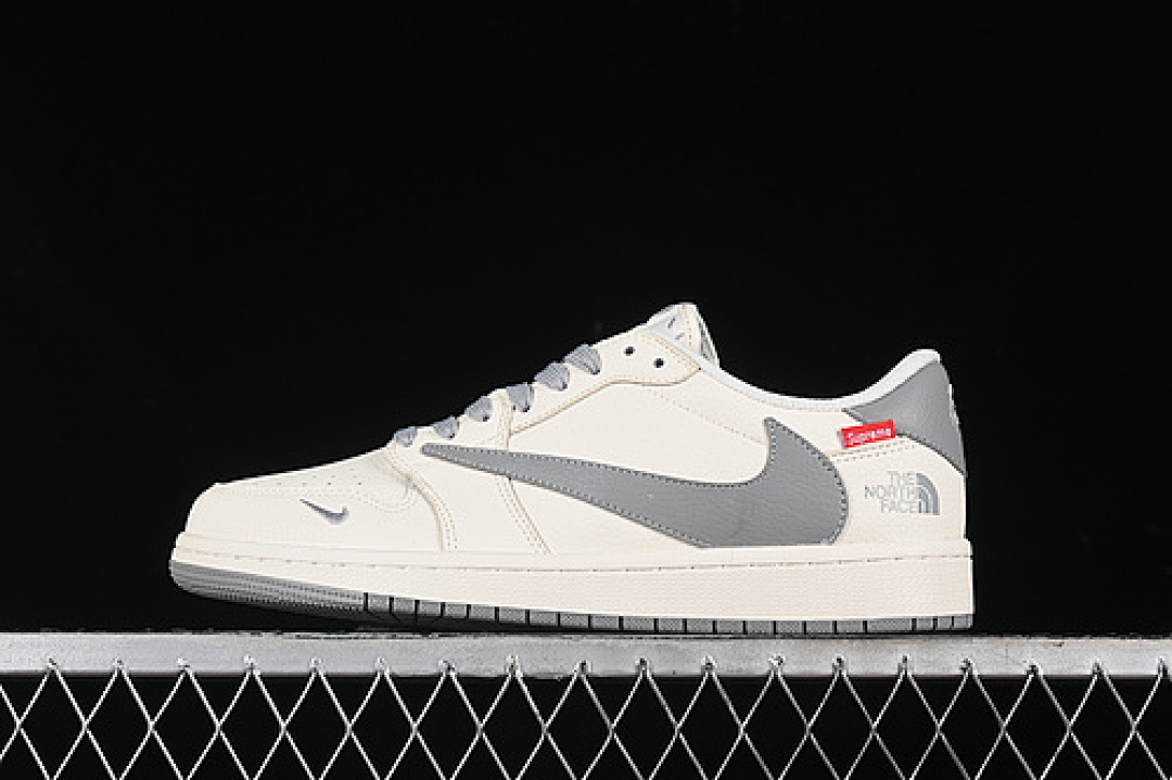 Jordan TRAVIS SCOTT X FRAGMENT DESIGN AIR Jordan 1 LOW OG SP WHITE/GREY · DIY1688-001, photo 1