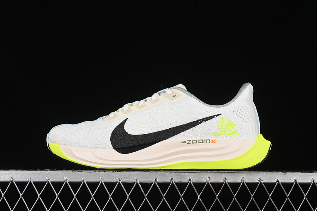 Nike Nike AIR ZOOM PEGASUS 35 SAIL/PALE IVORY/VOLT/BLACK · HQ3451-101, photo 1