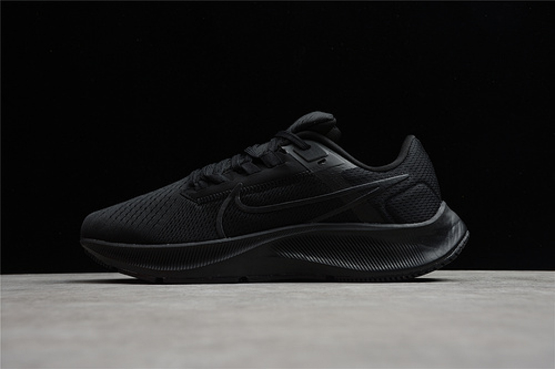 Nike Nike AIR ZOOM PEGASUS 38 BLACK/ANTHRACITE/VOLT/BLACK · CW7356-001, photo 1