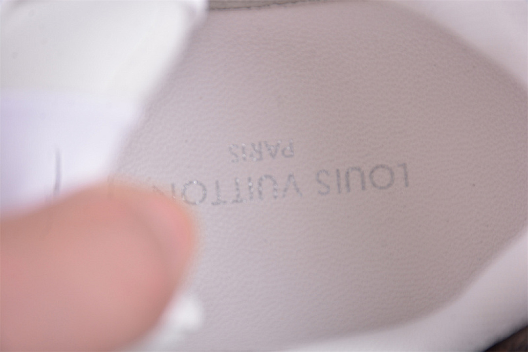 Louis Vuitton [L*V TRAINER STADIUM WHITE/GREY]-[WOMAN:35-39]-[MAN:40-45] - Image 6