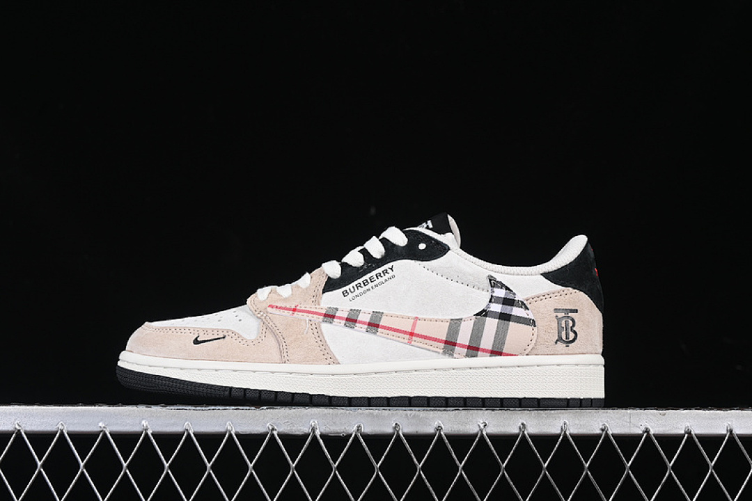 Jordan [DM7866-049]-[TRAVIS SCOTT X FRAGMENT DESIGN AIR JORDAN 1 LOW OG SP WHITE/BLACK/BROWN][36-45], photo 1
