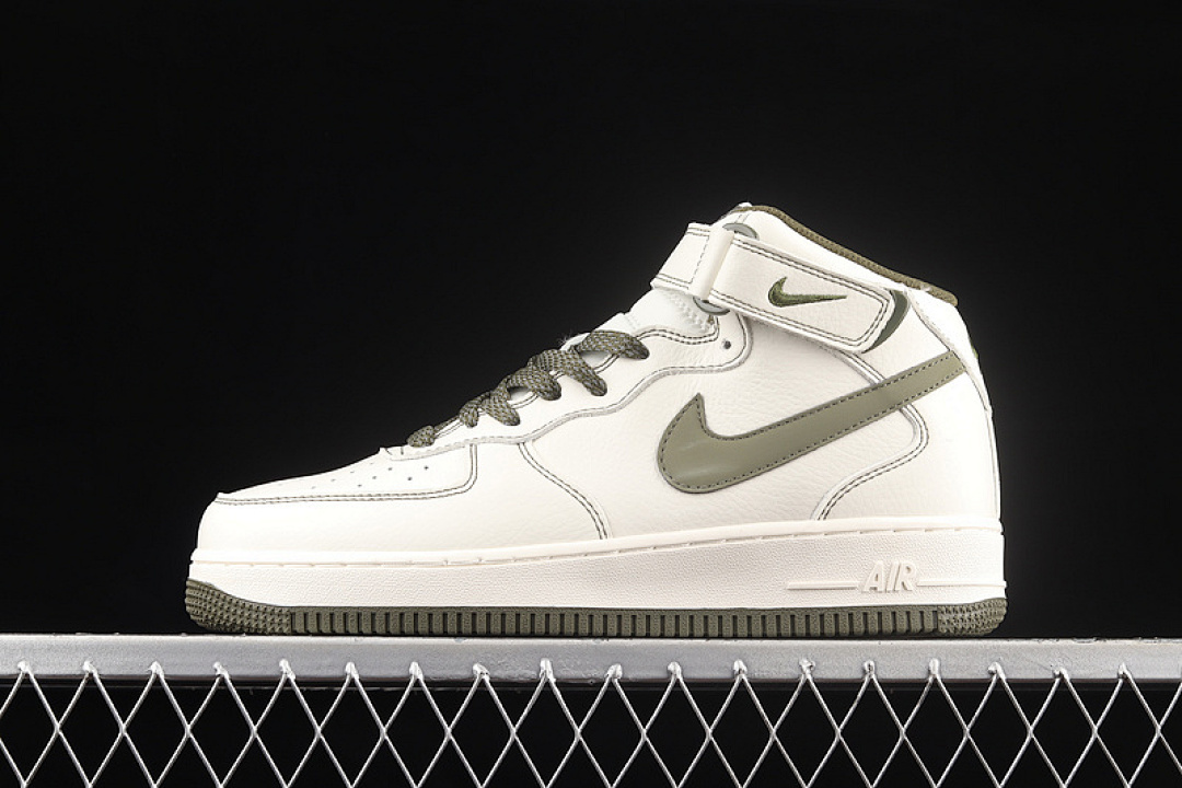 Nike [RD6698-123]-[AIR FORCE 1 07 MID GREEN/OFF WHITE]-[WOMAN:36-39]-[MAN:40-45], photo 1