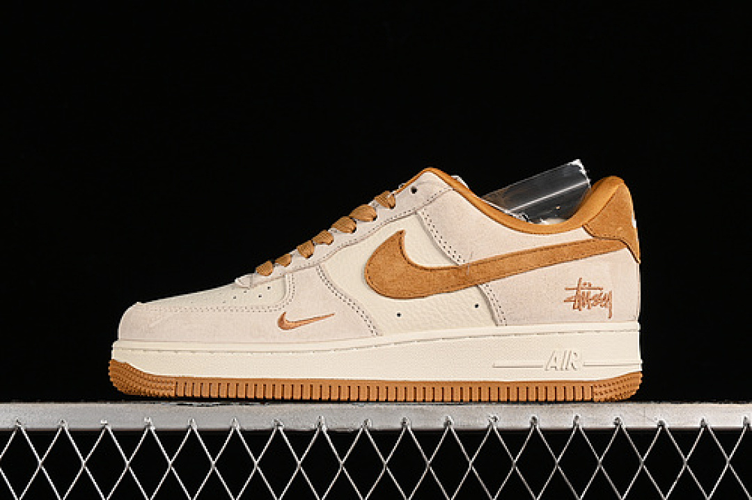Nike Nike AIR FORCE 1 07 LOW GREY/YELLOW · HD1968-020, photo 1