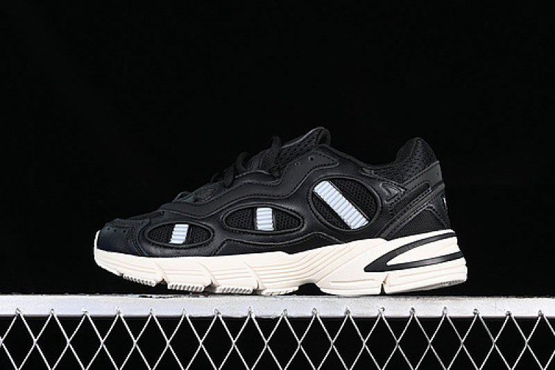 ASTIR SN W WHITE/BLACK · HQ6769, photo 1