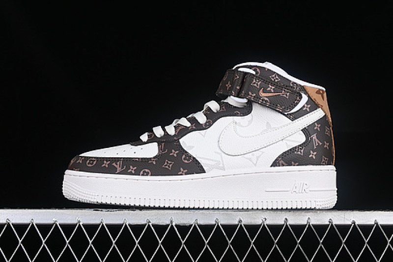 Nike Nike AIR FORCE 1 07 MID L*V WHITE/BROWN · DV0688-100, photo 1