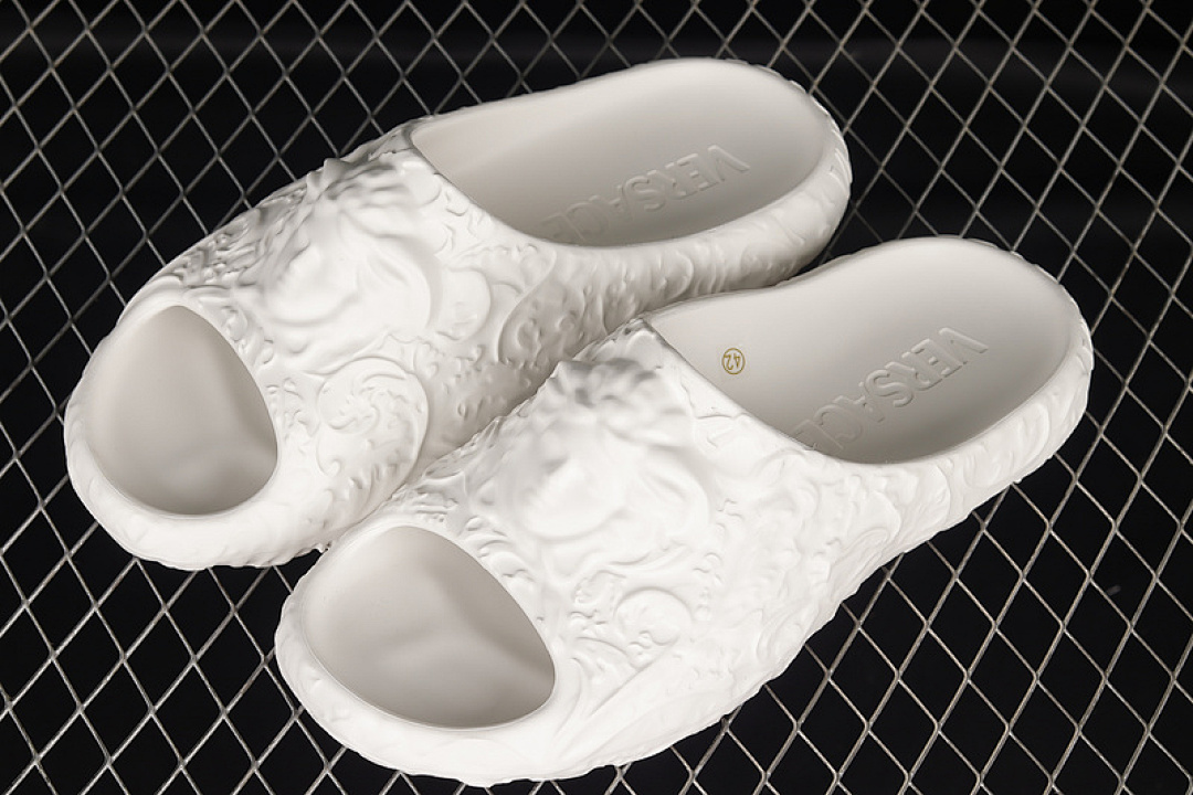 Versace [1GB00]-[VER*SACE MEDUSA DIMENSION SLIPPERS WHITE/WHITE/WHITE]-[WOMAN:36-39]-[MAN:40-45] - Image 7