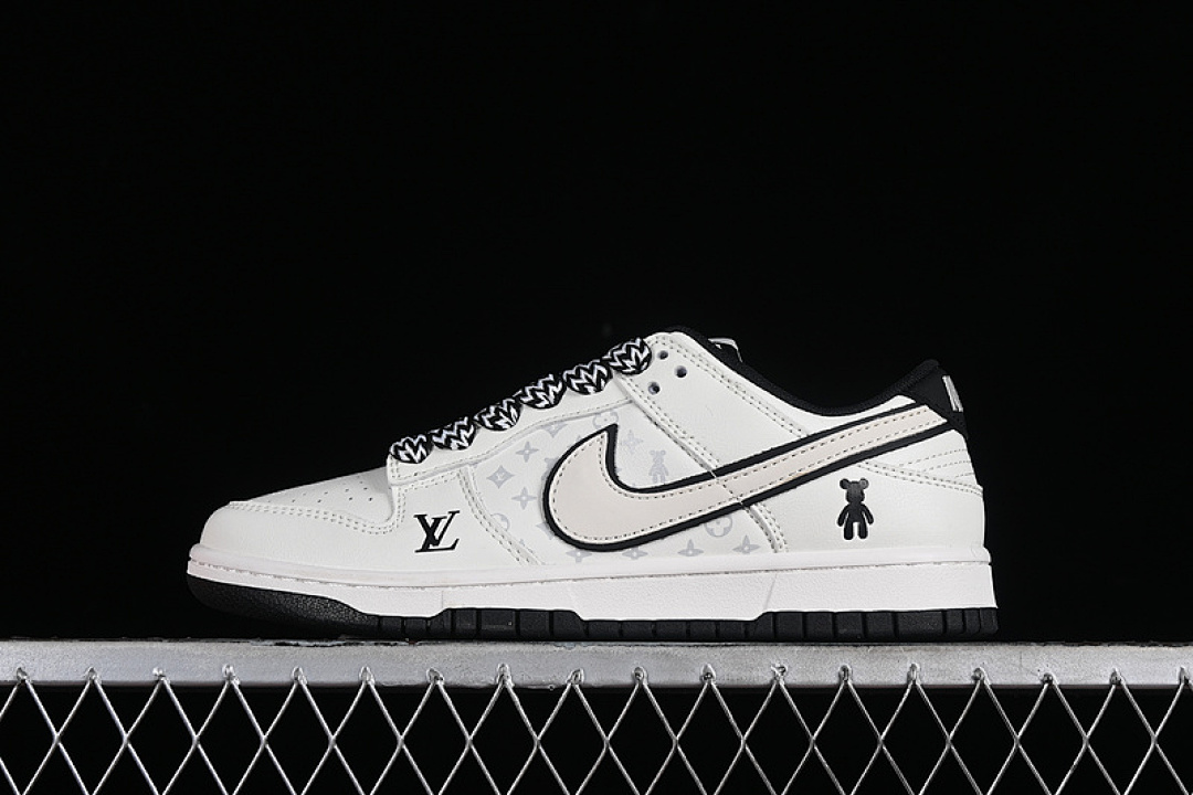 Off-White [SJ2068-239]-[SB DUNK LOW L*V OFF WHITE/BLACK]-[WOMAN:36-39]-[MAN:40-45], photo 1