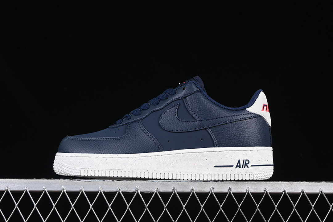 Nike [DZ2708-100]-[AIR FORCE 1 07 LOW LIGHT OREWOOD BROWN/OBSIDIAN/SAIL/SIREN RED]-[UNISEX:36-45] - Image 16