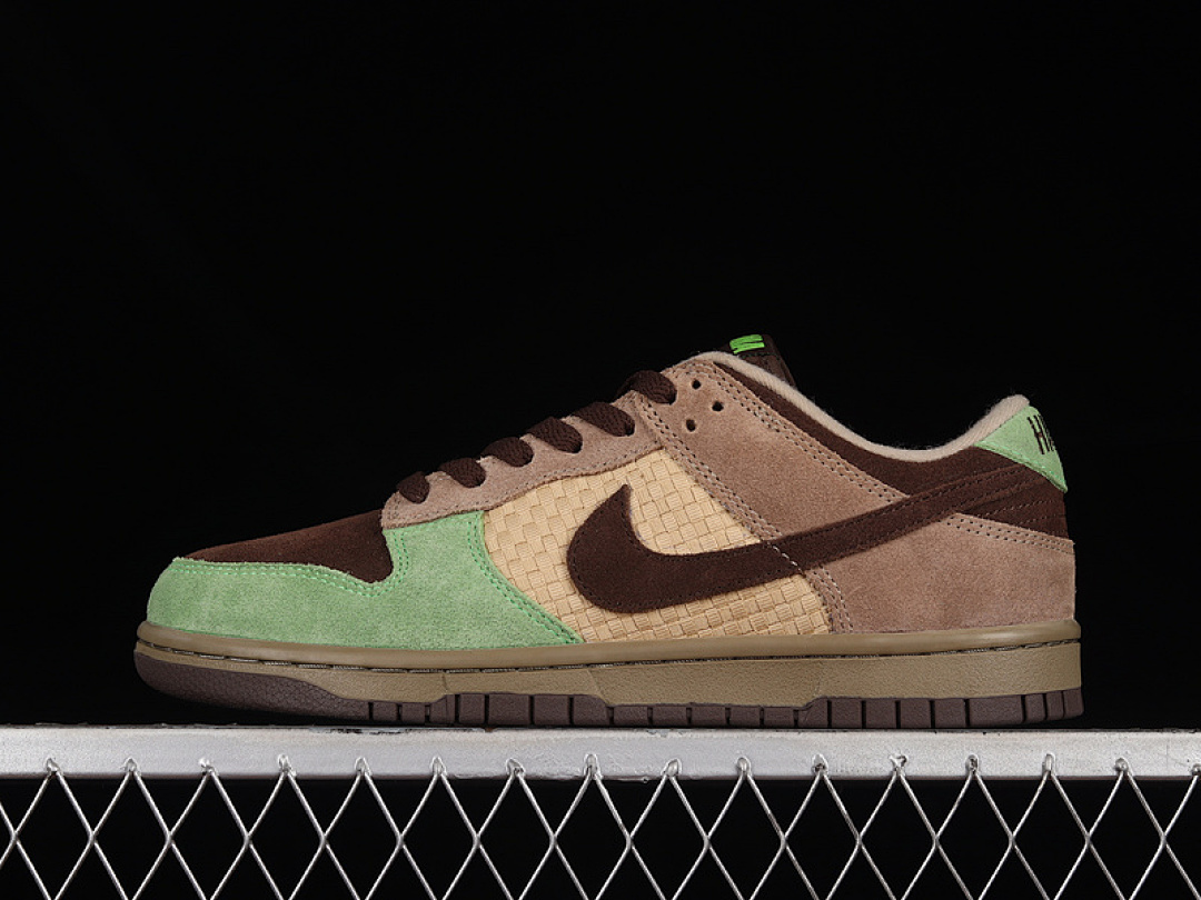 Unbranded [310661-221]-[KICKSHAWAII X DUNK LOW ALOHA KHAKI/BAROQUE BROWN-MEAN GREEN]-[MAN:39-45], photo 1