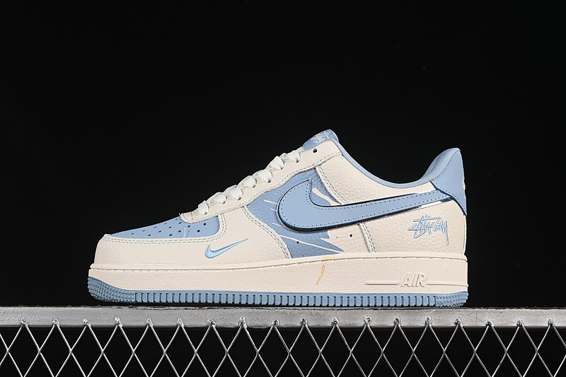 Nike Nike AIR FORCE 1 07 LOW WHITE/BLUE · KK1988-090, photo 1