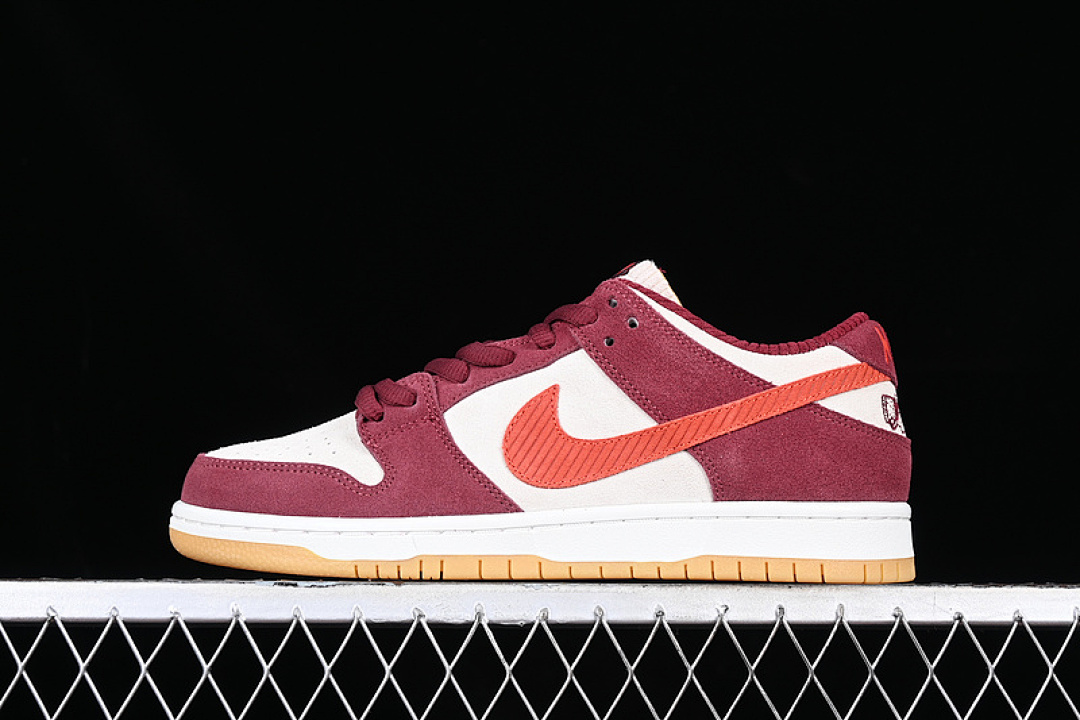Unbranded [DX4589-600]-[SKATE LIKE A GIRL X DUNK LOW SB SUMMIT WHITE/BARELY ROSE/UNIVERSITY (RED]), photo 1