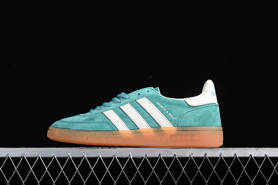 Unbranded [IH2610]-[HANDBALL SPEZIAL SPORTY&RICH GREEN/CORE WHITE/GUM]-[WOMAN:36-39]-[MAN:40-45], photo 1