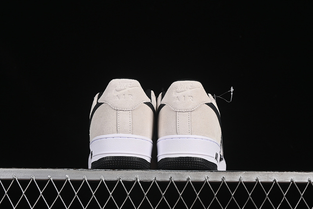 Nike [IB6388-100]-[AIR FORCE 1 07 LOW WHITE/BLACK/GREY]-[WOMAN:36-39]-[MAN:40-45] - Image 14