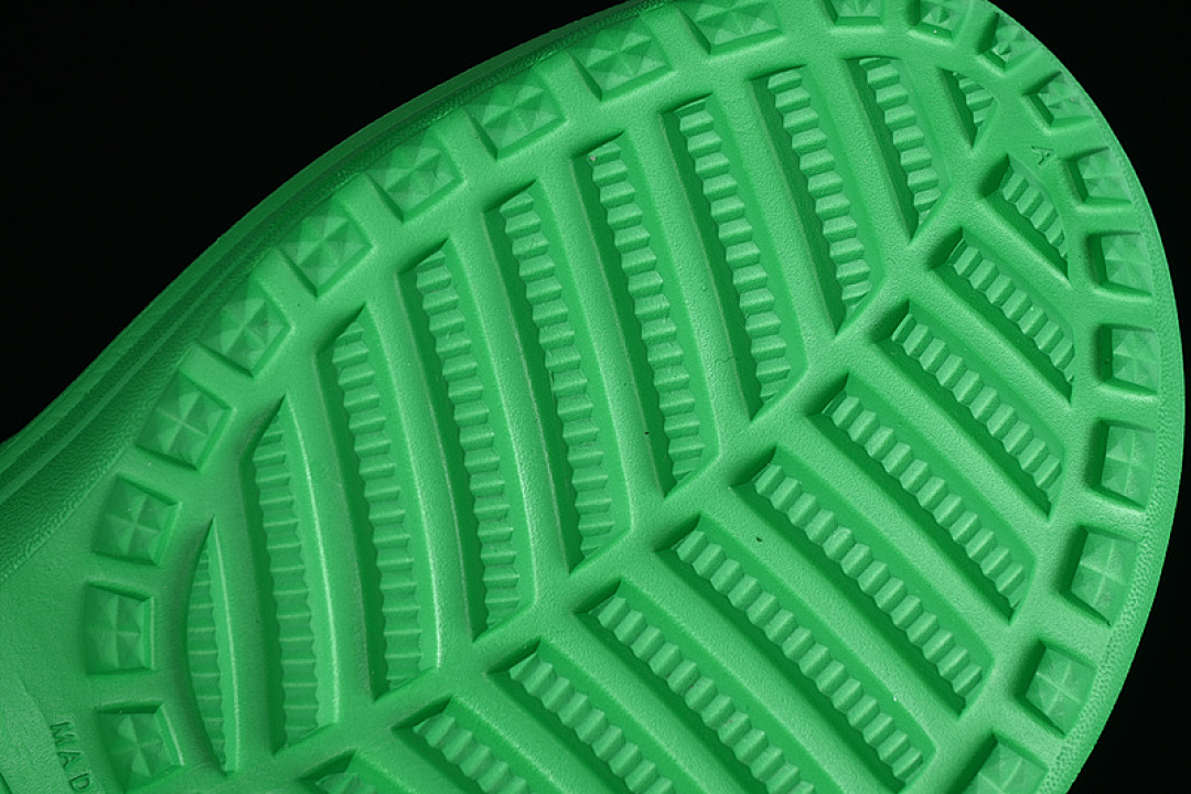 Balenciaga [W1S8E3033]-[BA*LEN*CIAGA POOL CROCS GREEN]-[WOMAN:36-40] - Image 2
