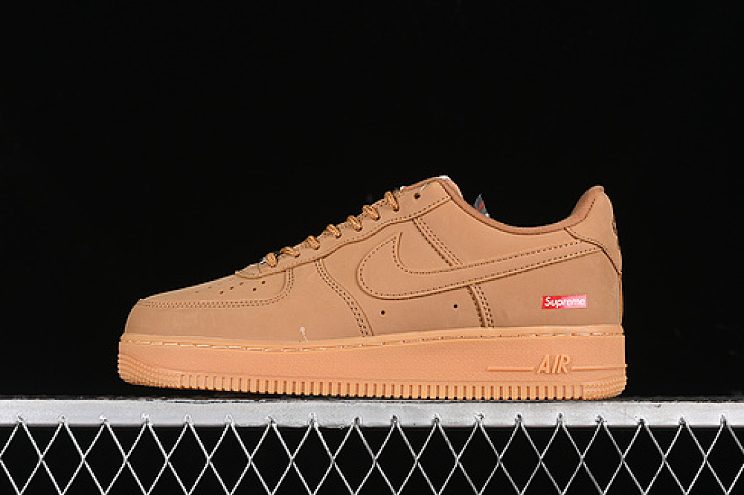 Nike [DN1555-200]-[SUPREME X AIR FORCE 1 07 LOW FLAX/FLAX/GUM LIGHT BROWN]-[WOMAN:36-39]-[MAN:40-45], photo 1