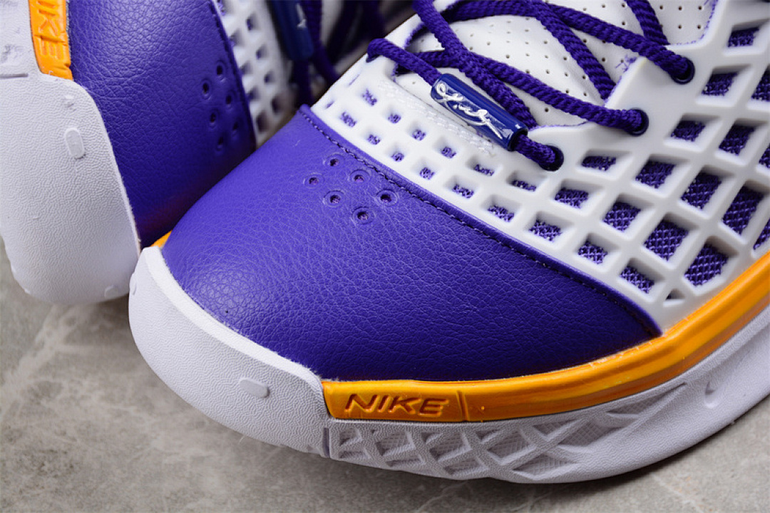 Nike [308090-151]-[ZOOM KOBE III 3 SL PROTRO MVP WHITE/PURPLE/GOLD]-[MAN:40-46] - Image 9