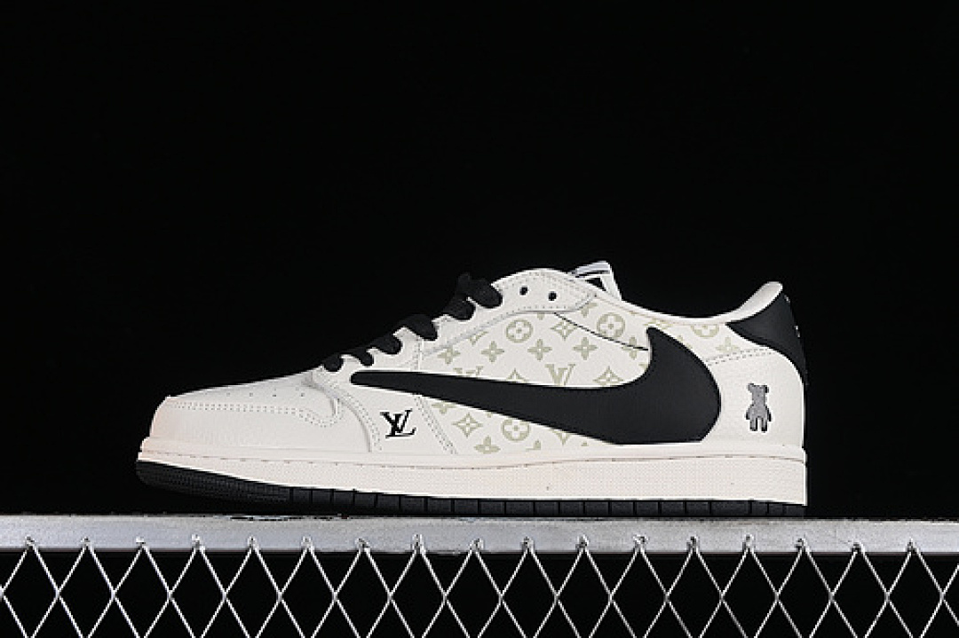 Jordan TRAVIS SCOTT X FRAGMENT DESIGN Jordan AIR 1 LOW OG SP L*V BLACK/GREY · SJ2068-002, photo 1