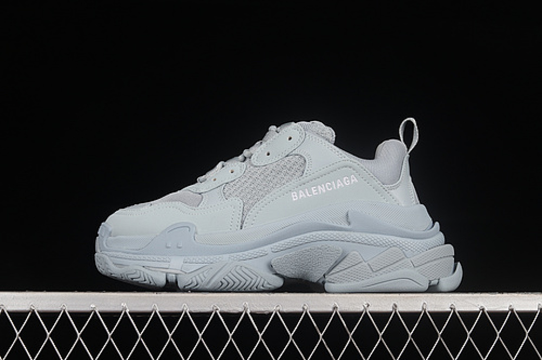 Unbranded [W2FW14700]-[BA*LEN*CIAGA TRIPLE S WHITE/WHITE/WHITE]-[WOMAN:35-39]-[MAN:40-46], photo 1