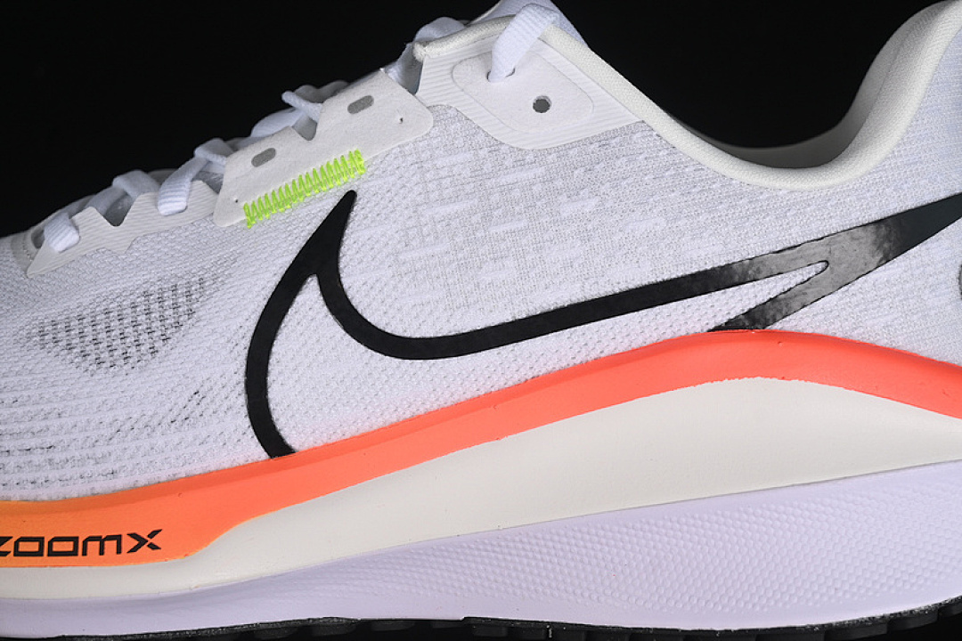 Nike [HF4914-100]-[AIR ZOOM VOMERO 17 WHITE/BRIGHT CRIMSON/VOLT/BLACK]-[MAN:39-46] - Image 9