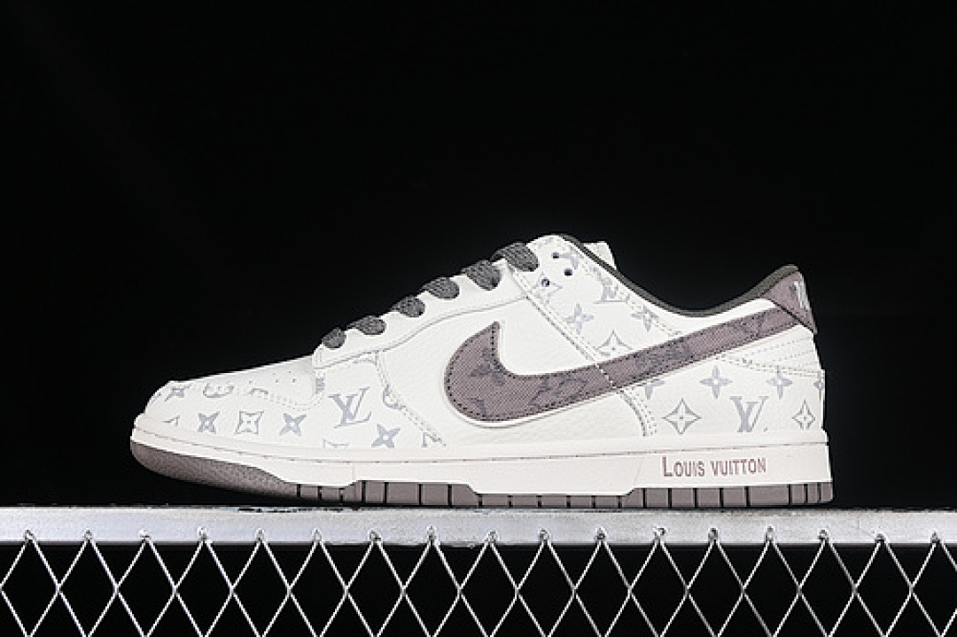 Off-White Nike SB DUNK LOW L*V OFF WHITE/GREY · FC1688-131, photo 1