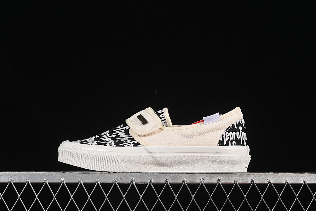 Unbranded [VN0009QCBLE]-[SLIP-ON CLASSIC CASUAL SNEAKERS BEIGE/BLACK]-[WOMAN:35-39]-[MAN:40-44], photo 1